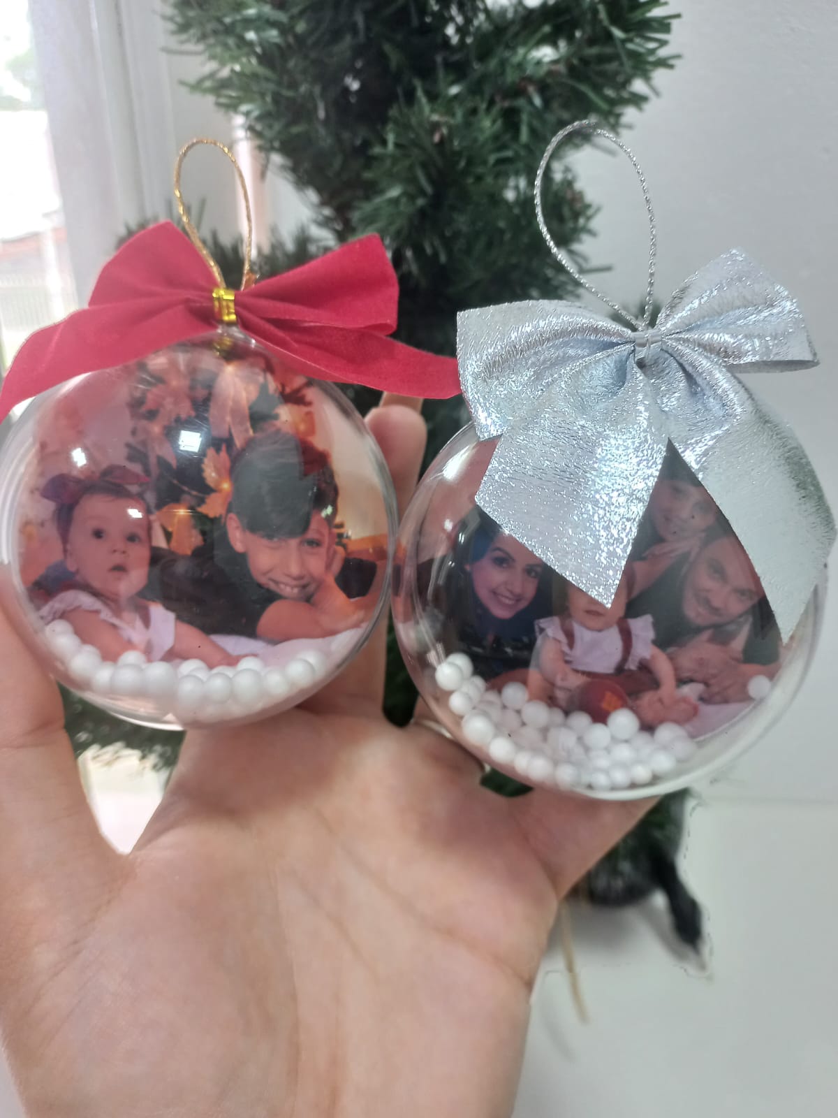 BOLINHAS DE NATAL EM ACRILICO 7CM